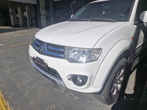MITSUBISHI PAJERO DAKAR 3.2 4X4 16V TURBO INTERCOOLER DIESEL 4P AUTOMÁTICO MITSUBISHI PAJERO DAKAR 3.2 4X4 16V TURBO INTERCOOLER DIESEL 4P AUTOMÁTICO